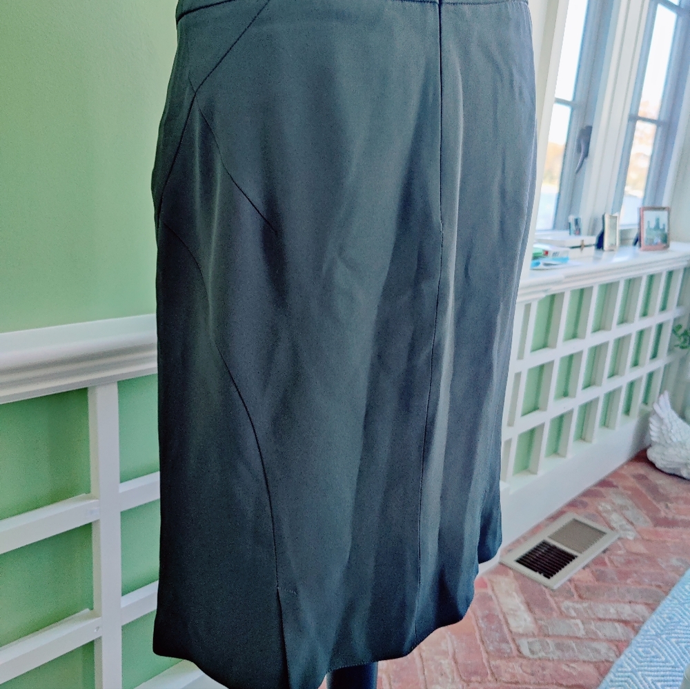 Armani Collezioni Size 42 dark gray skirt - Picture 6 of 6